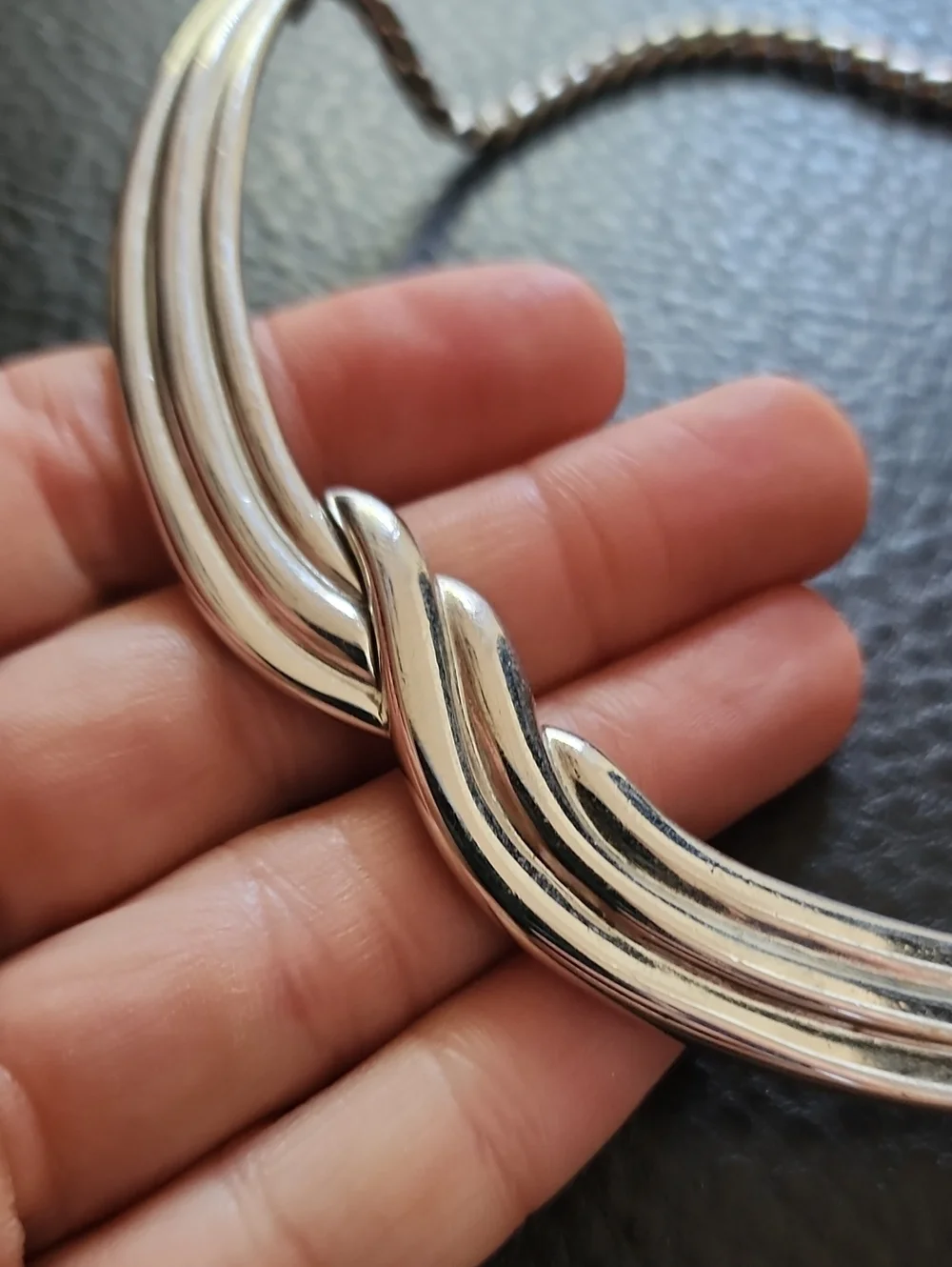Elegant VTG Monet Silver-Tone Women’s Necklace